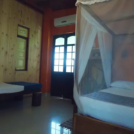 Sky Garden Mini Hotel Mirissa Exterior photo